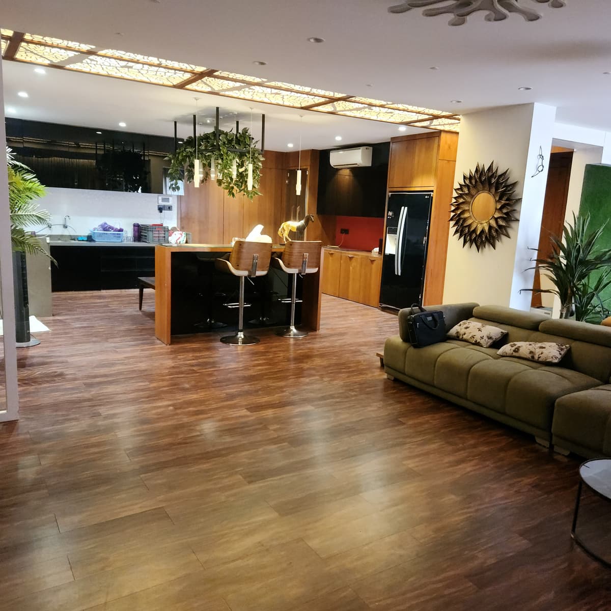 Spacious 4 BHK Luxurious Flat For Rent - In Pal, Adajan, Surat. in Adajan